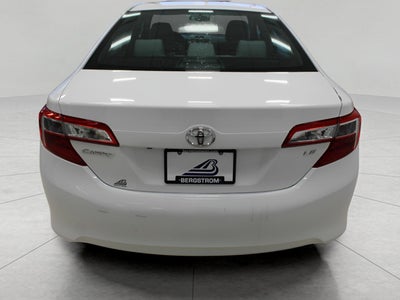 2014 Toyota Camry 4dr Sdn I4 Auto LE