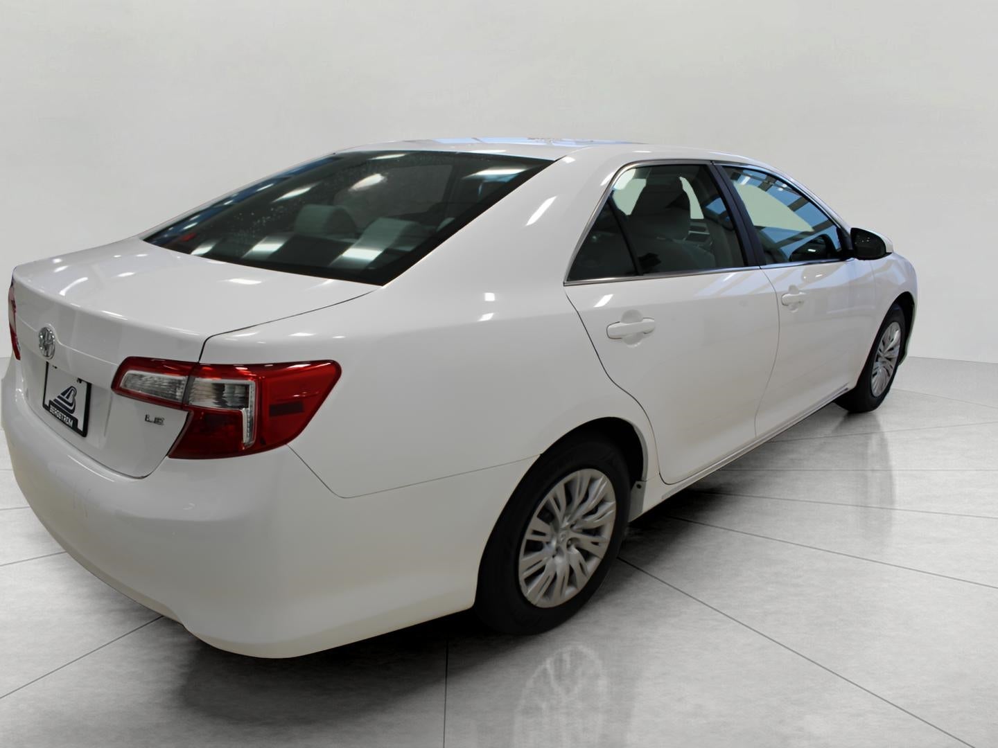 2014 Toyota Camry 4dr Sdn I4 Auto LE