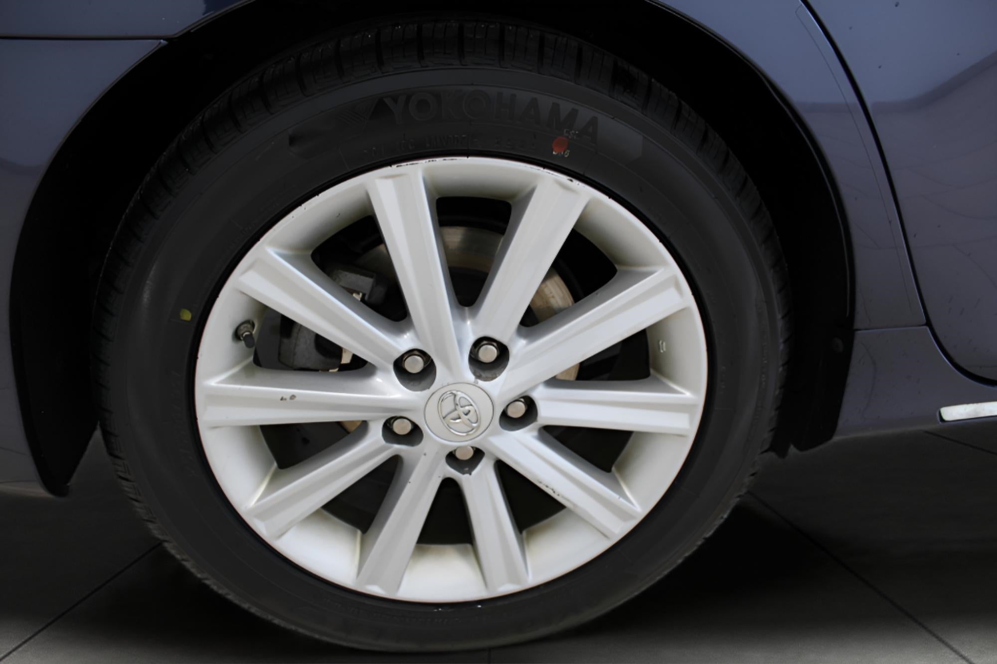 2014 Toyota CAMRY SEDAN