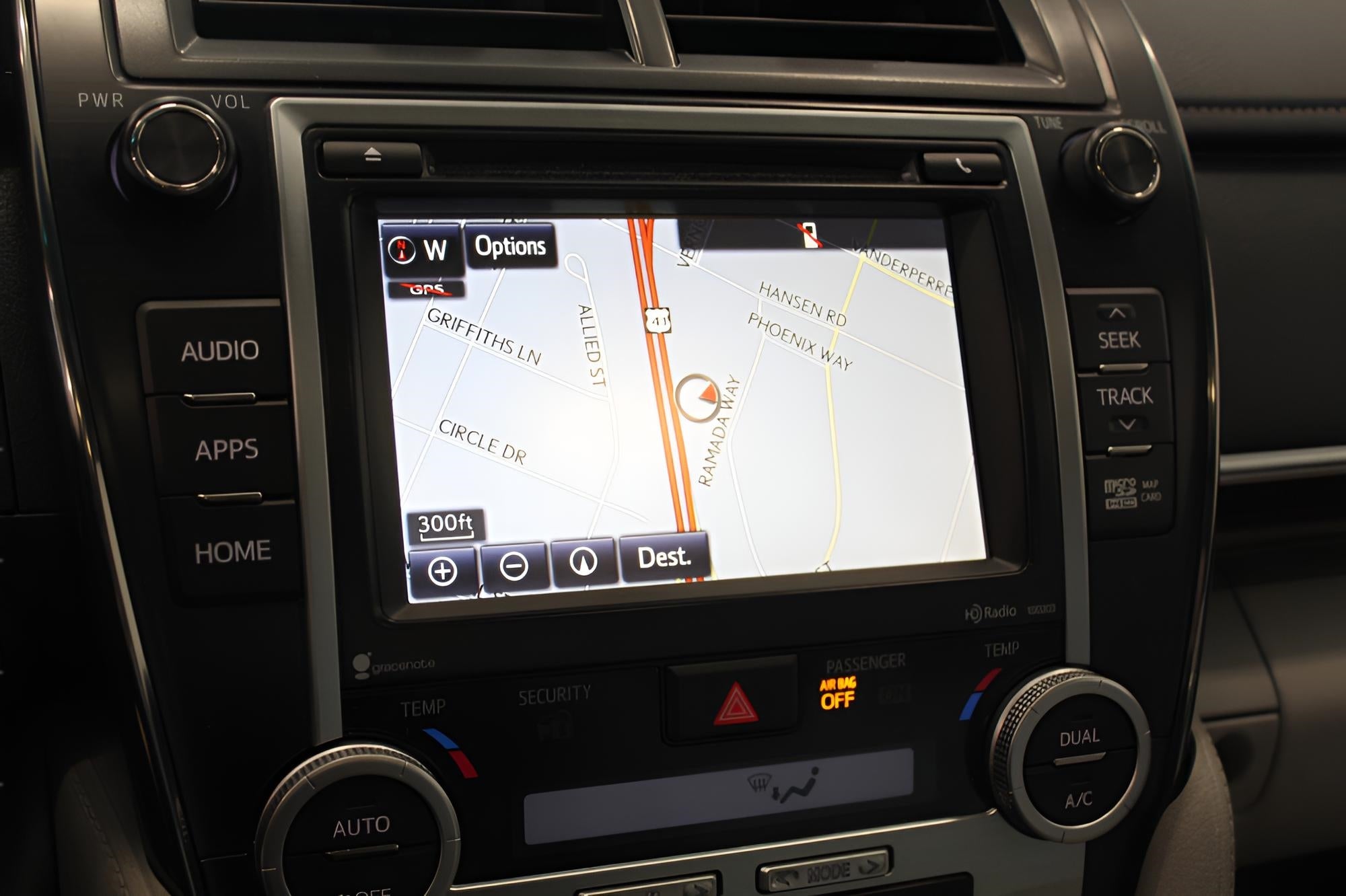 2014 Toyota CAMRY SEDAN