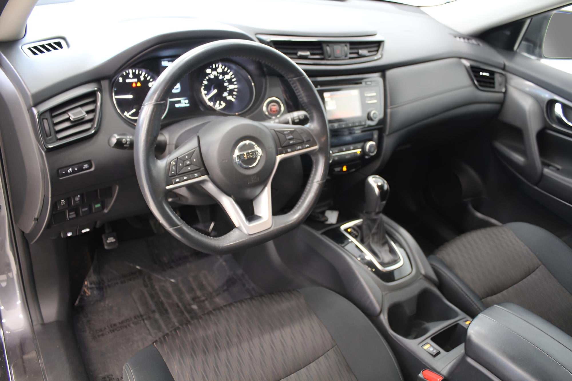 2017 Nissan Rogue AWD SV