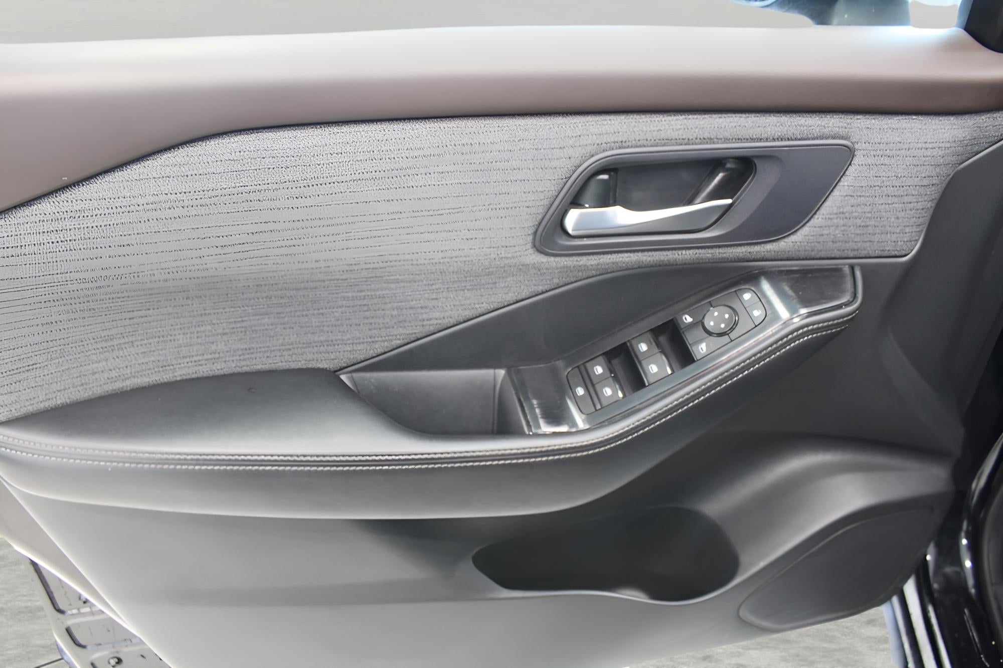 2023 Nissan Rogue AWD SV