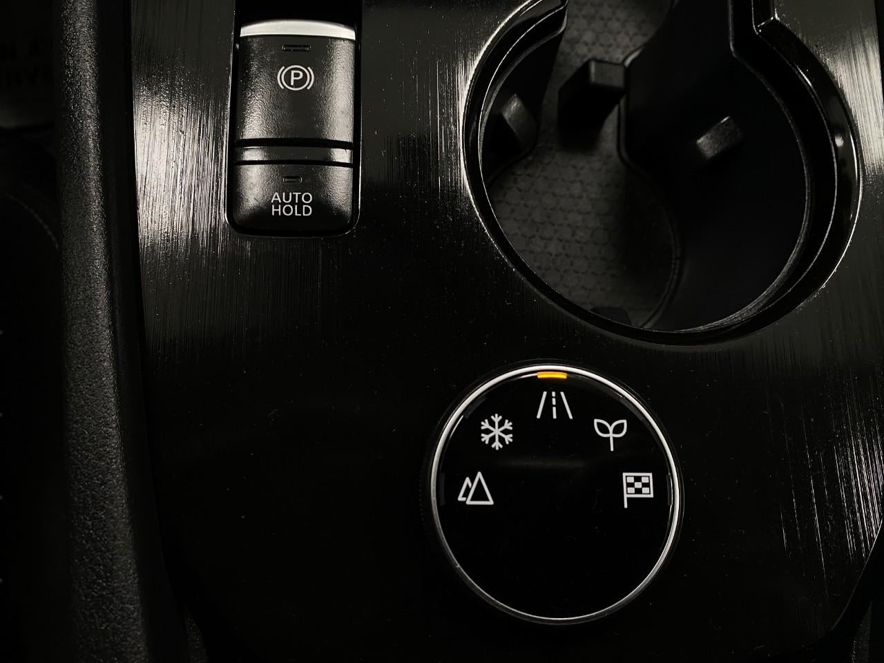 2024 Nissan Rogue AWD SV