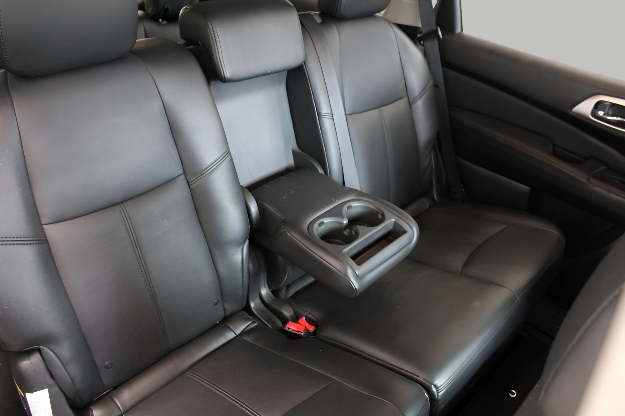 2017 Nissan Pathfinder 4x4 SV