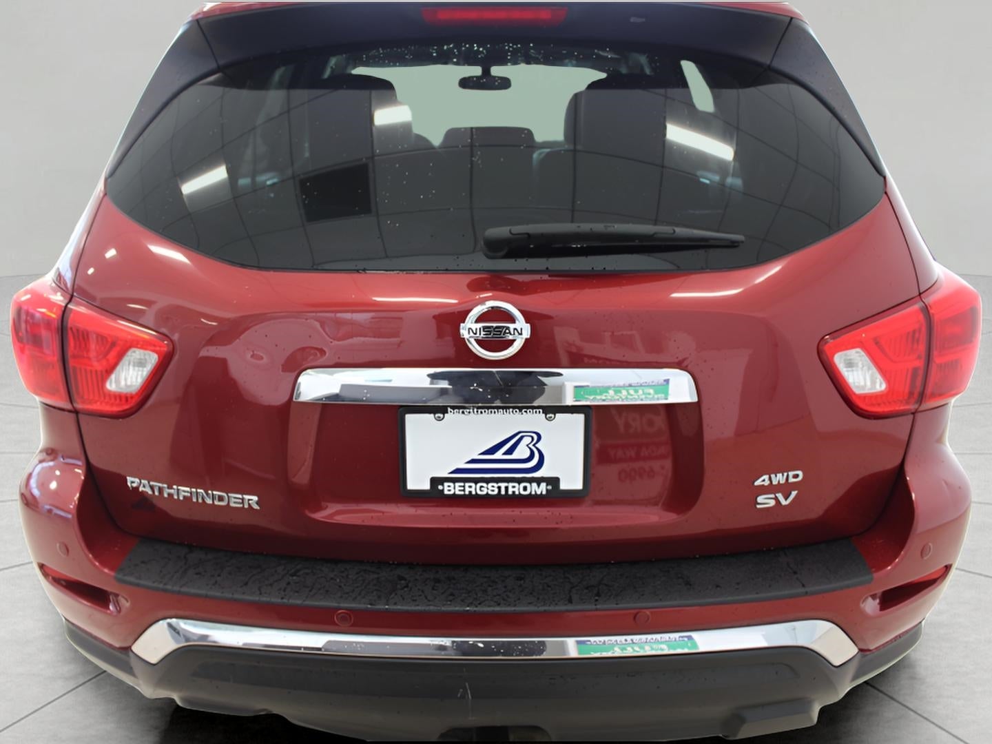 2017 Nissan Pathfinder 4x4 SV