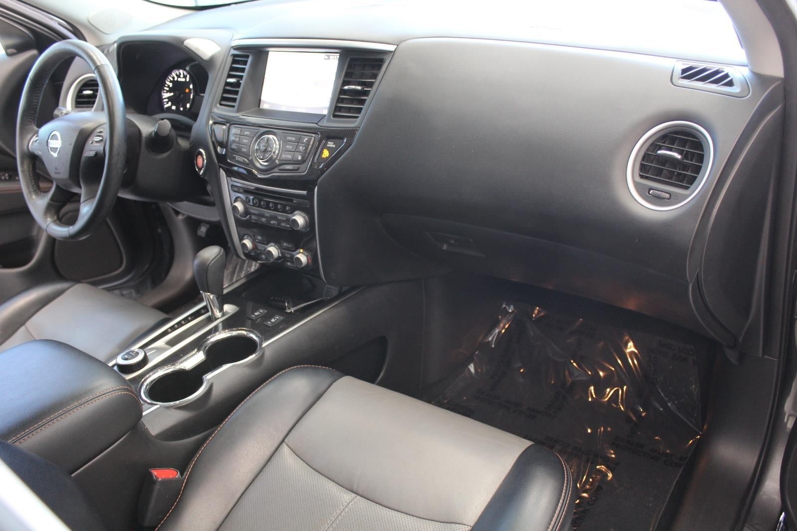 2019 Nissan Pathfinder 4x4 SL