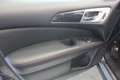 2019 Nissan Pathfinder 4x4 SL