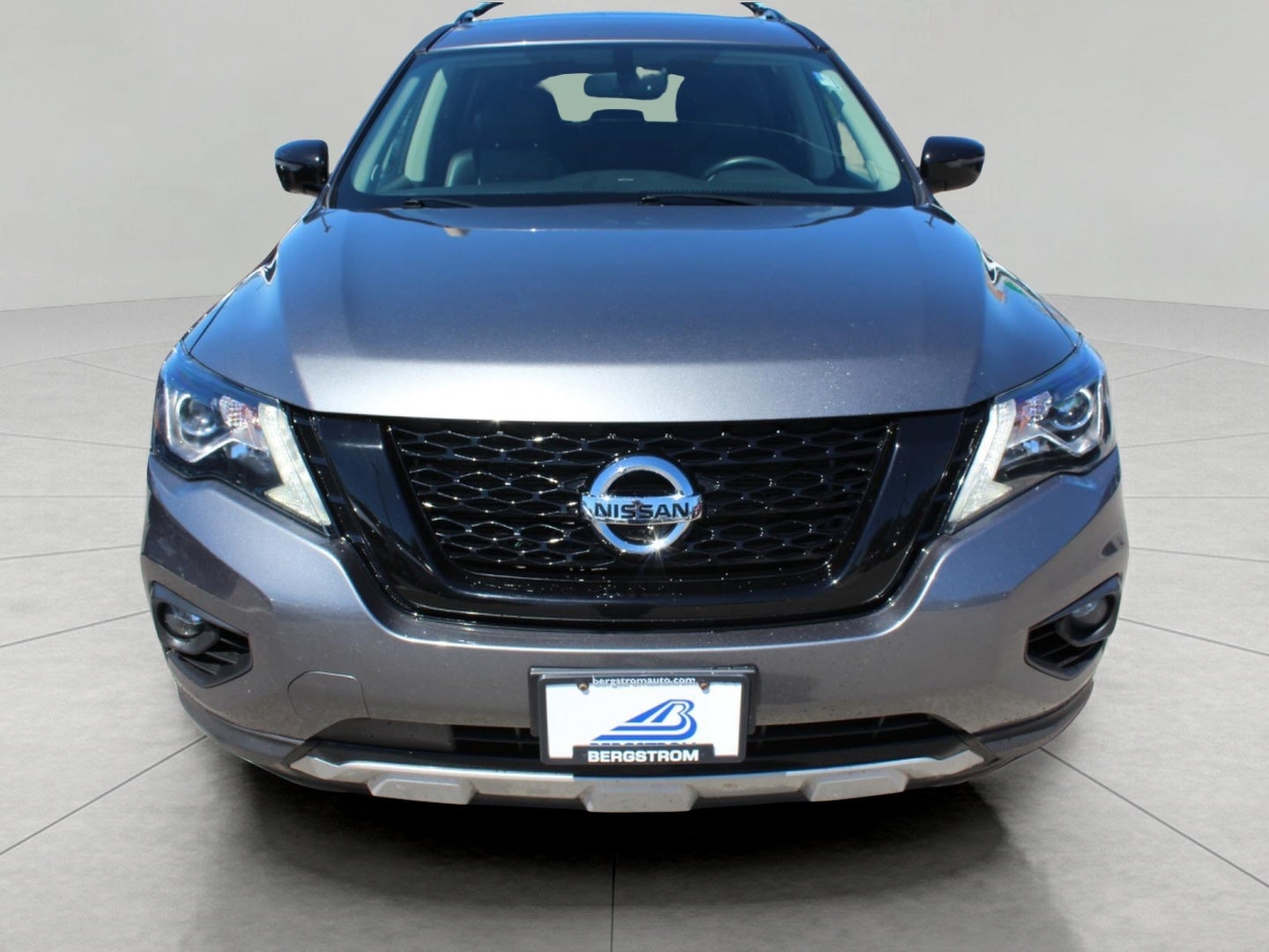 2019 Nissan Pathfinder 4x4 SL
