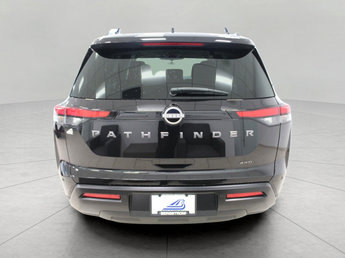 2026 Nissan Pathfinder SV 4WD