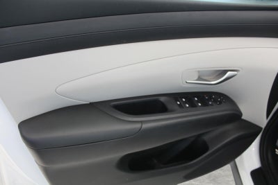2025 Hyundai TUCSON SE AWD