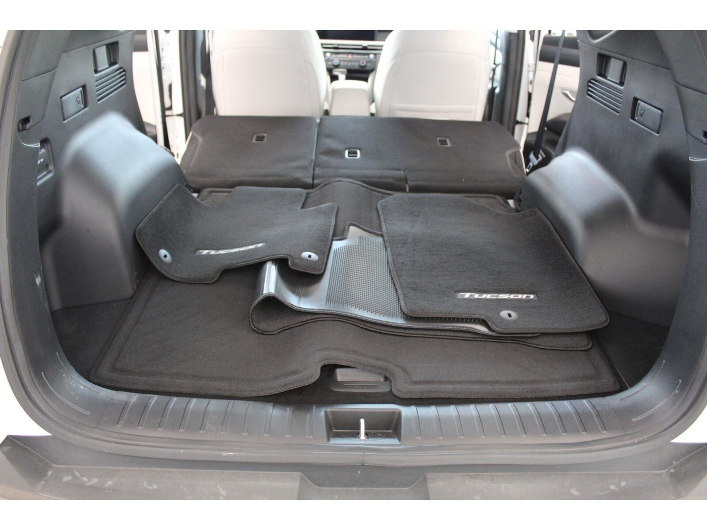 2025 Hyundai TUCSON SE AWD