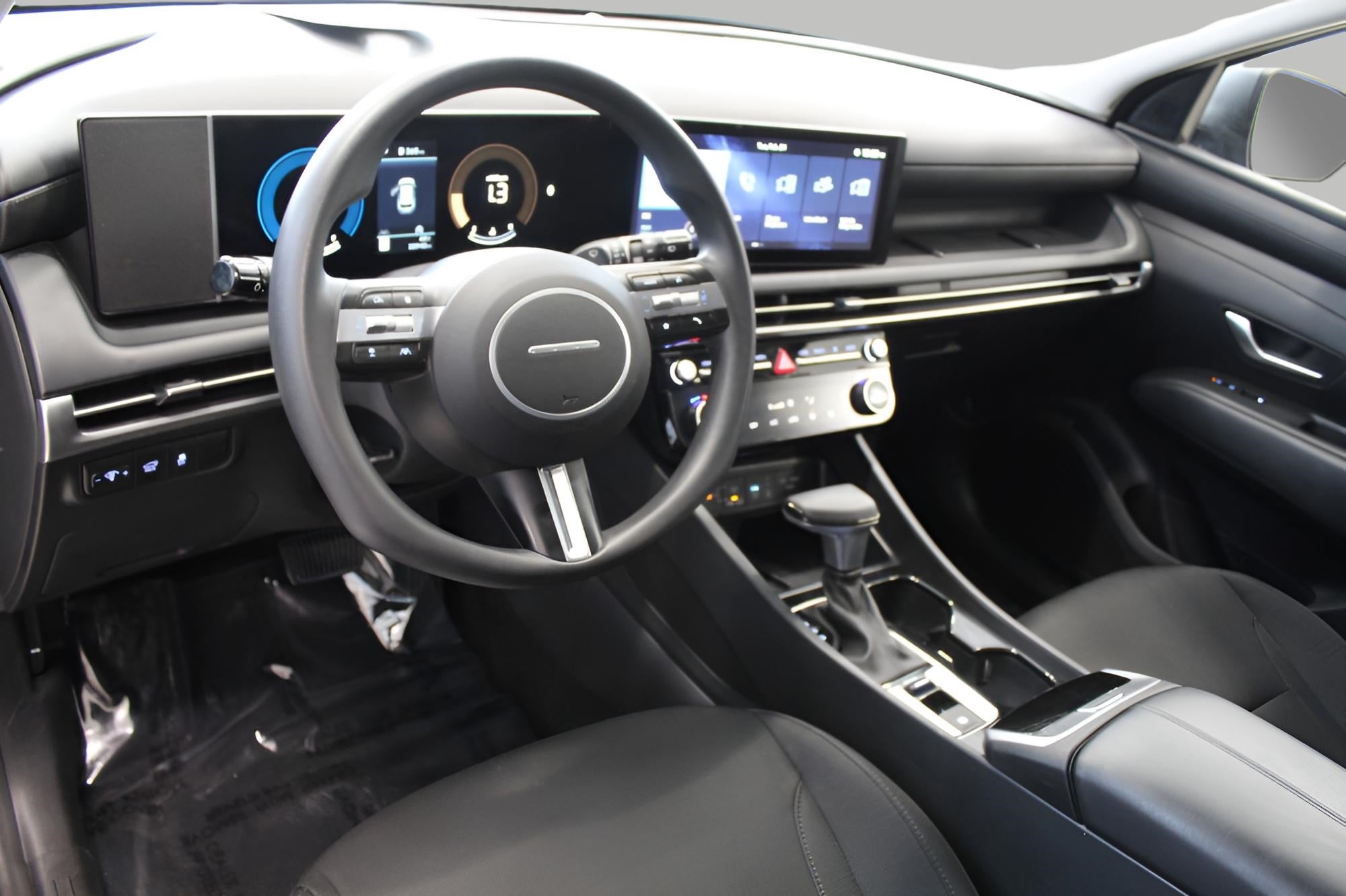 2025 Hyundai TUCSON SEL AWD