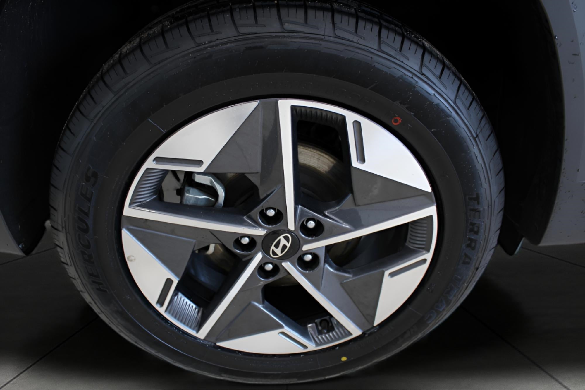 2025 Hyundai TUCSON SEL AWD