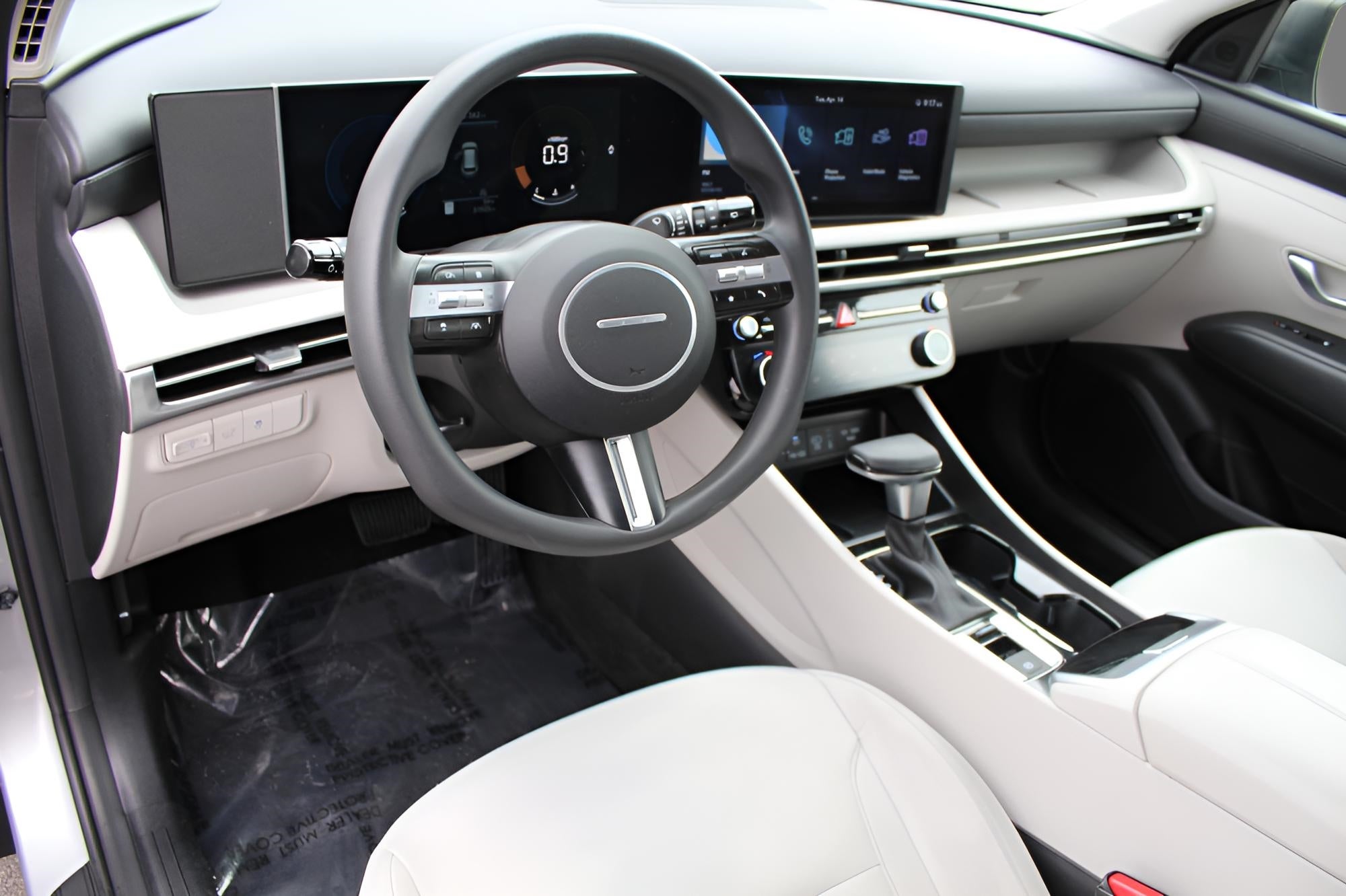 2025 Hyundai TUCSON SEL AWD