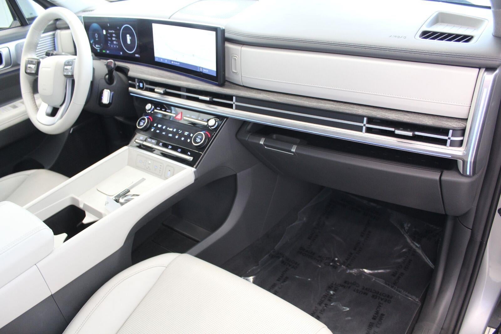 2025 Hyundai SANTA FE HYBRID Limited AWD