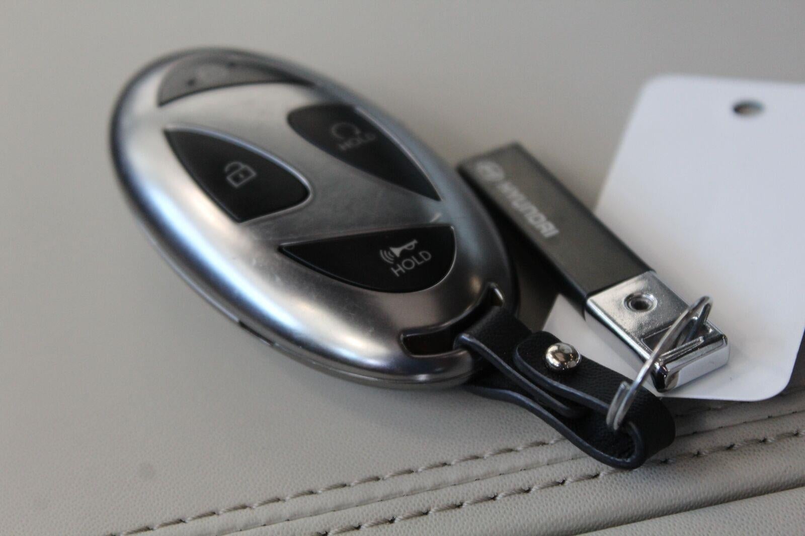 2025 Hyundai SANTA FE HYBRID Limited AWD