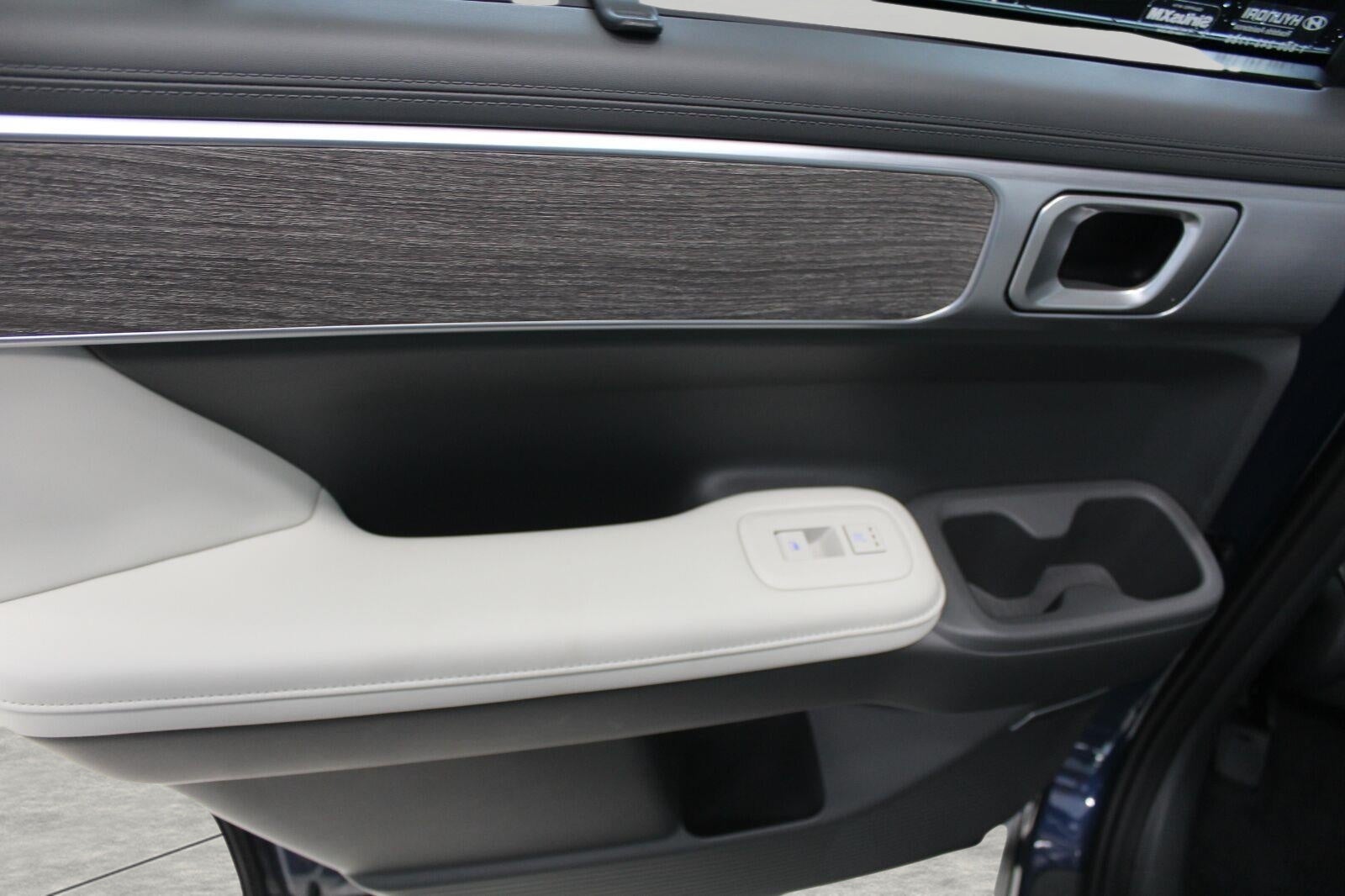 2026 Hyundai SANTA FE HYBRID Limited 6P AWD