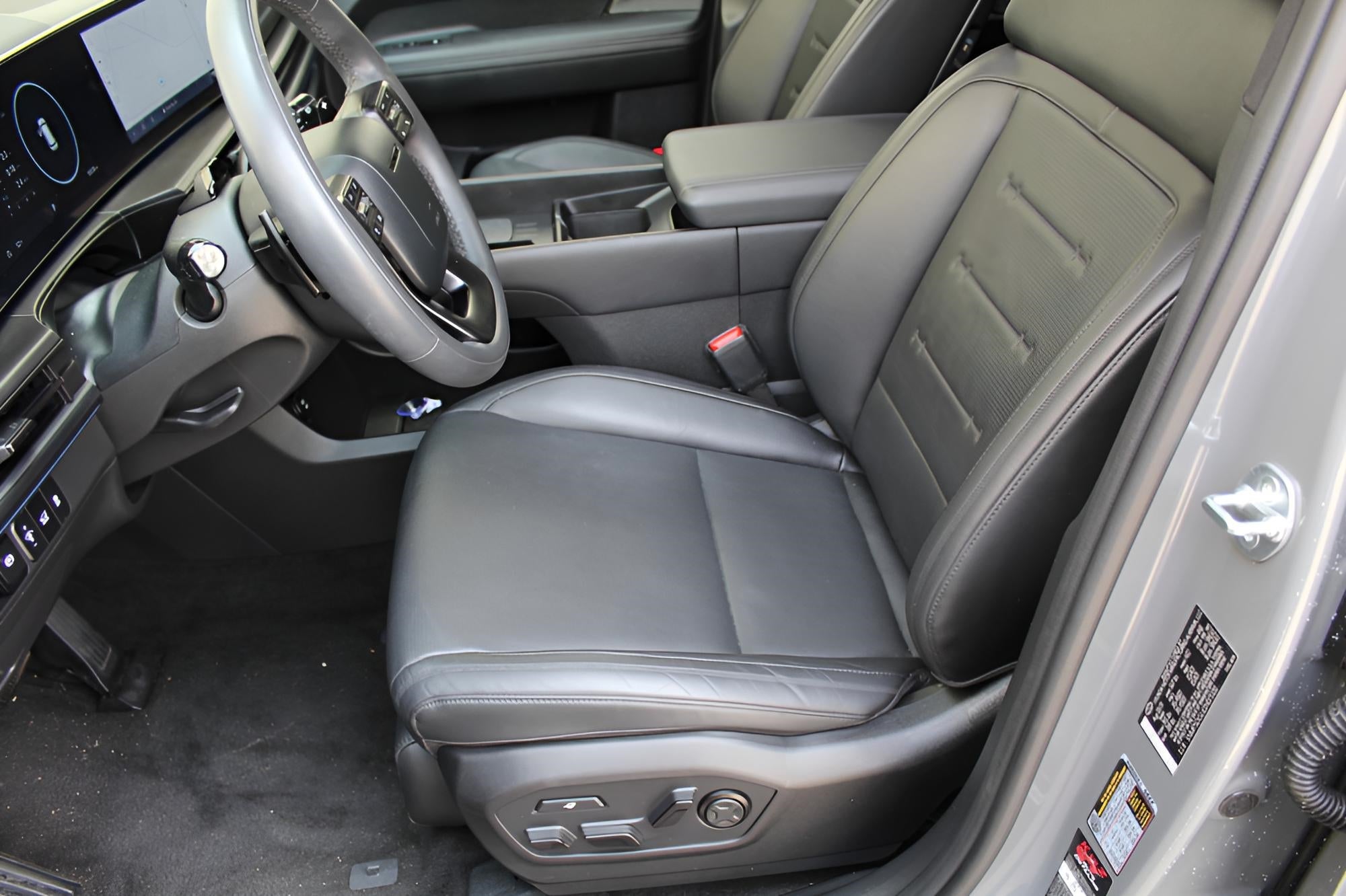 2025 Hyundai SANTA FE Calligraphy AWD