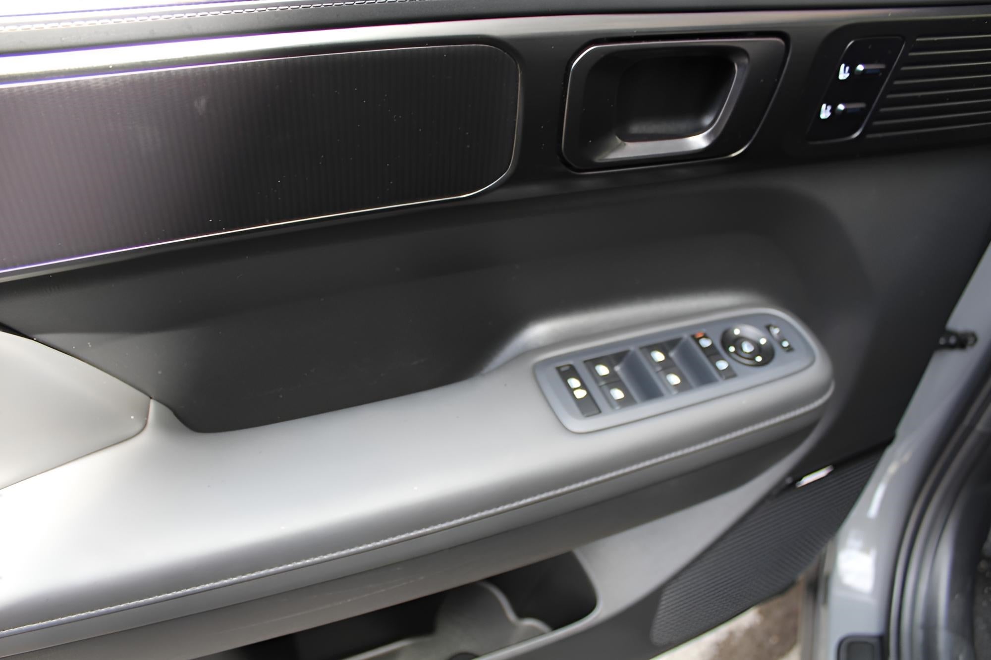 2025 Hyundai SANTA FE Calligraphy AWD