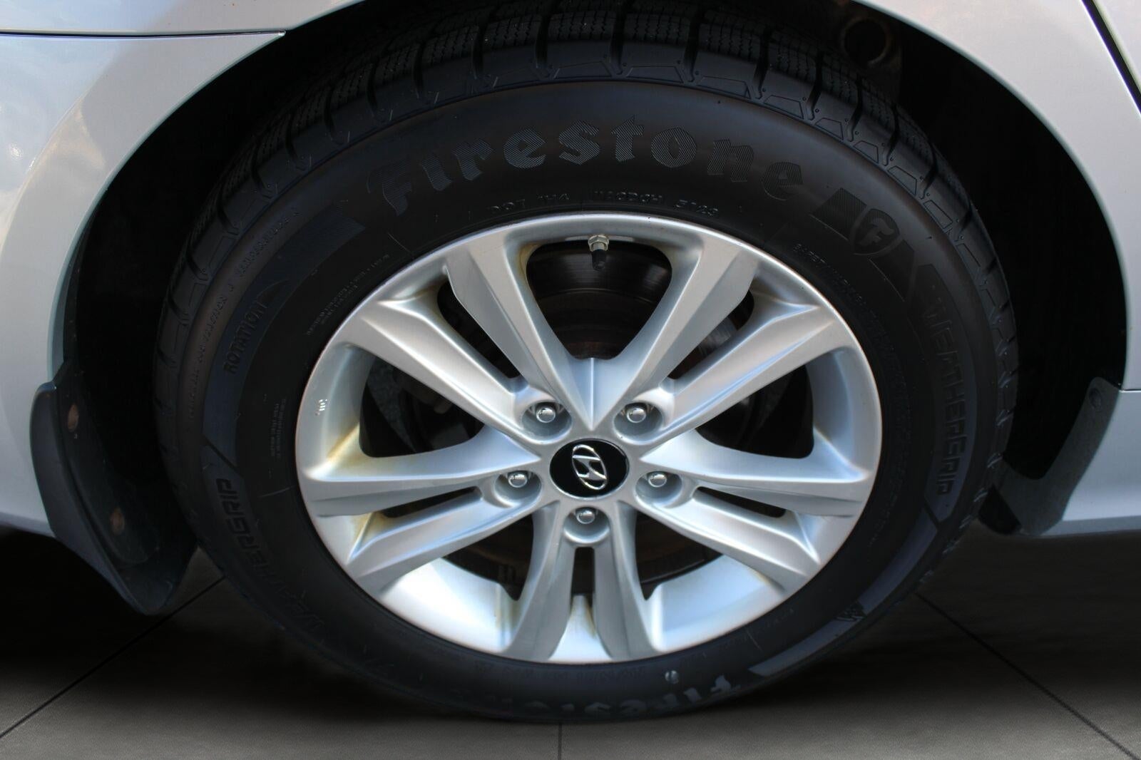 2012 Hyundai SONATA 4Dr Sdn 2.4L Auto GLS