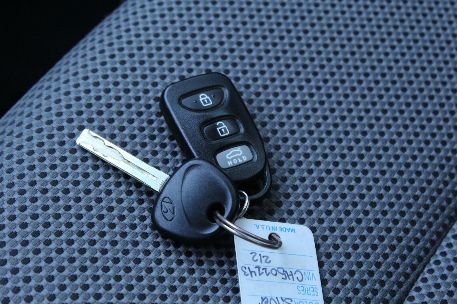 2012 Hyundai SONATA 4Dr Sdn 2.4L Auto GLS