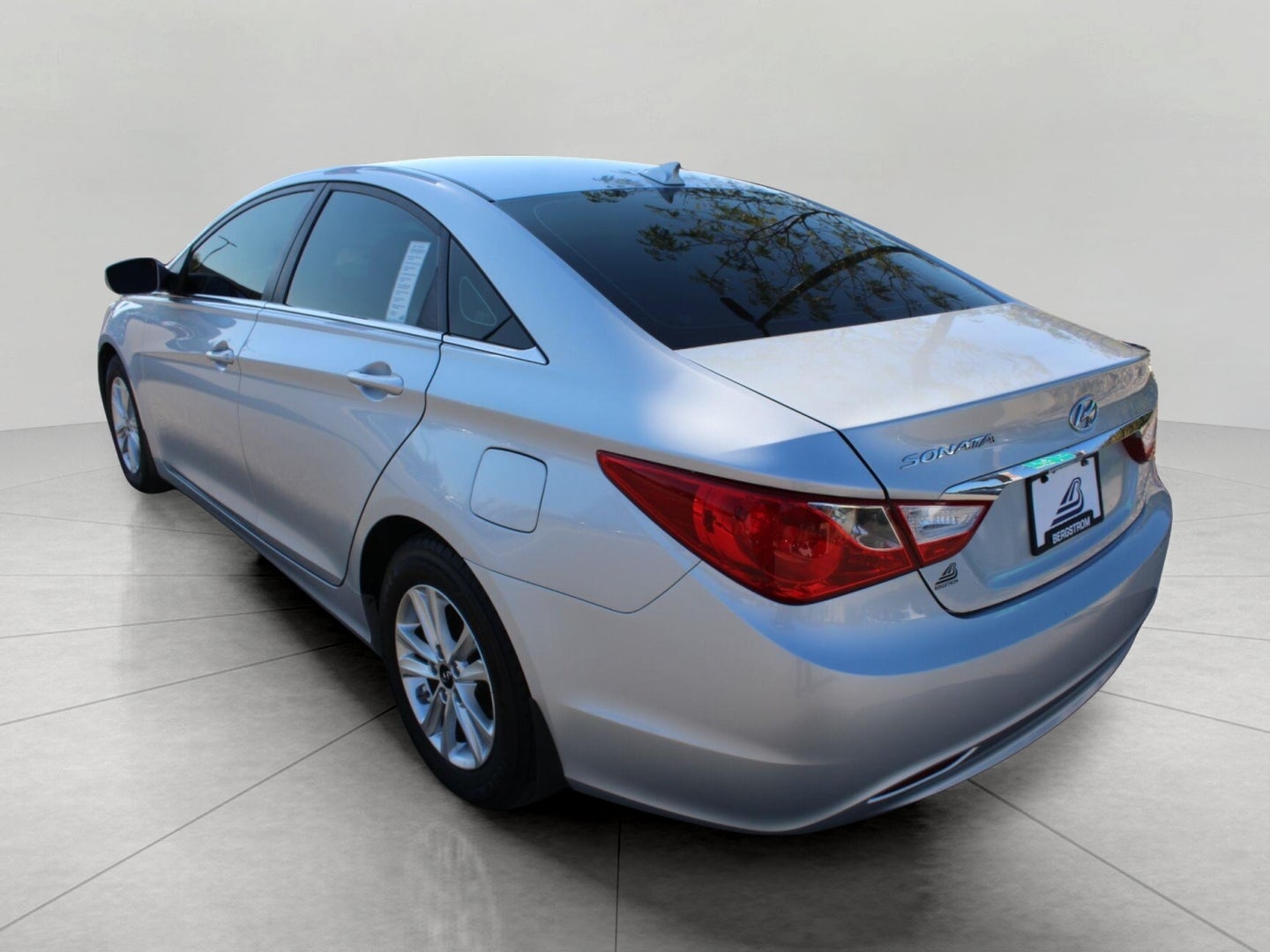 2012 Hyundai SONATA 4Dr Sdn 2.4L Auto GLS