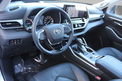 2021 Toyota Highlander Hybrid Platinum AWD