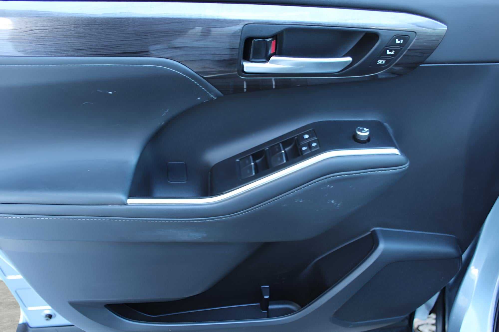 2021 Toyota Highlander Hybrid Platinum AWD