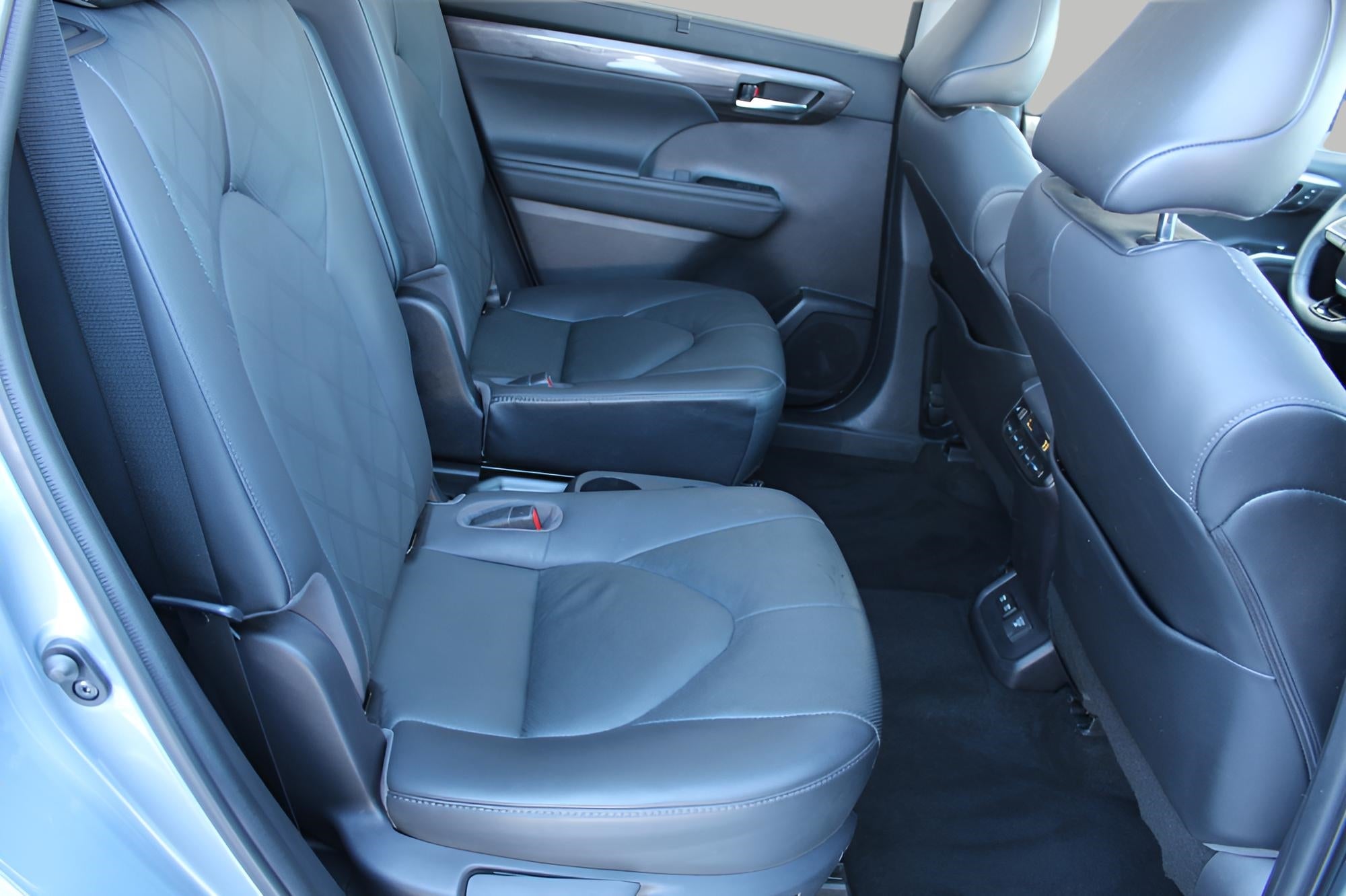 2021 Toyota Highlander Hybrid Platinum AWD