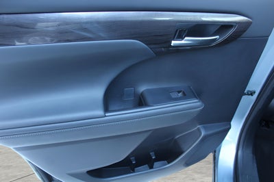 2021 Toyota Highlander Hybrid Platinum AWD