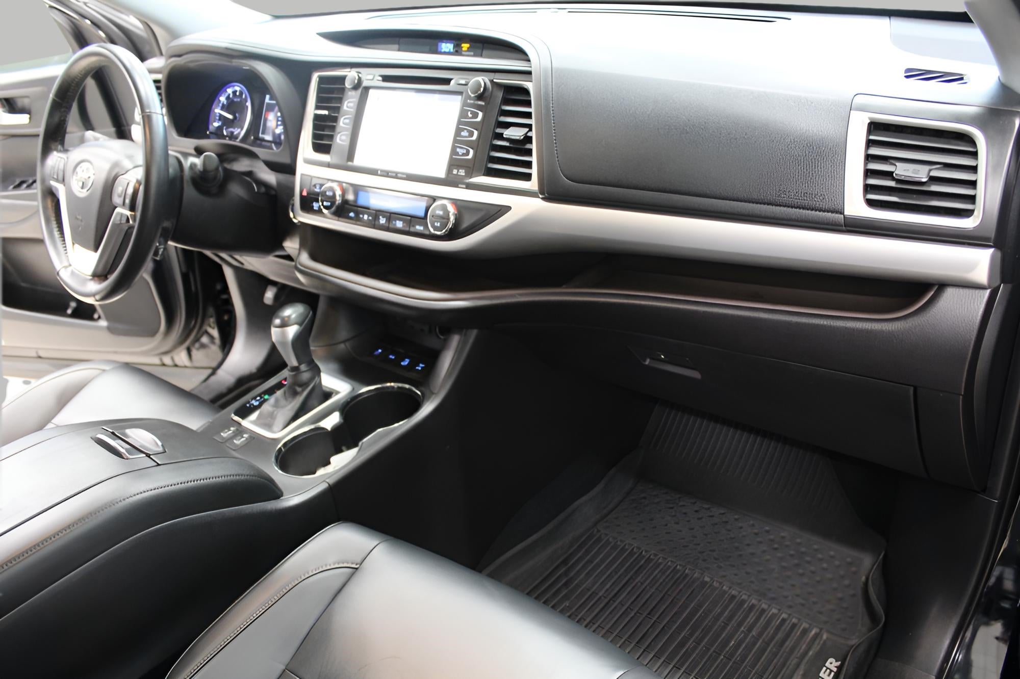 2019 Toyota Highlander XLE V6 AWD