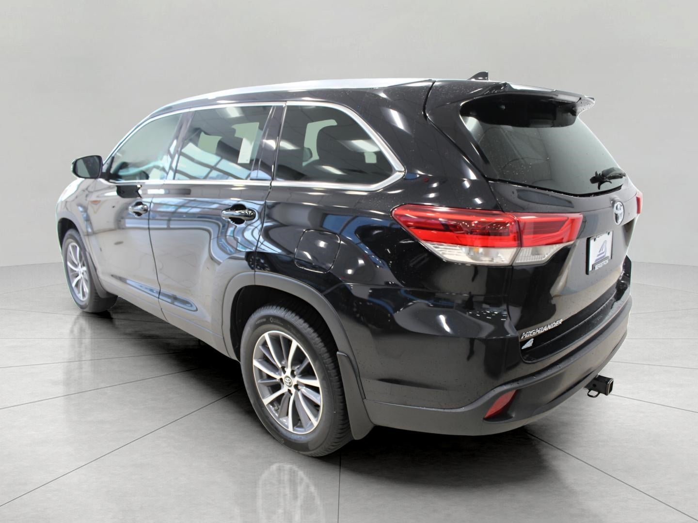 2019 Toyota Highlander XLE V6 AWD