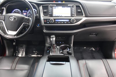 2019 Toyota Highlander XLE V6 AWD
