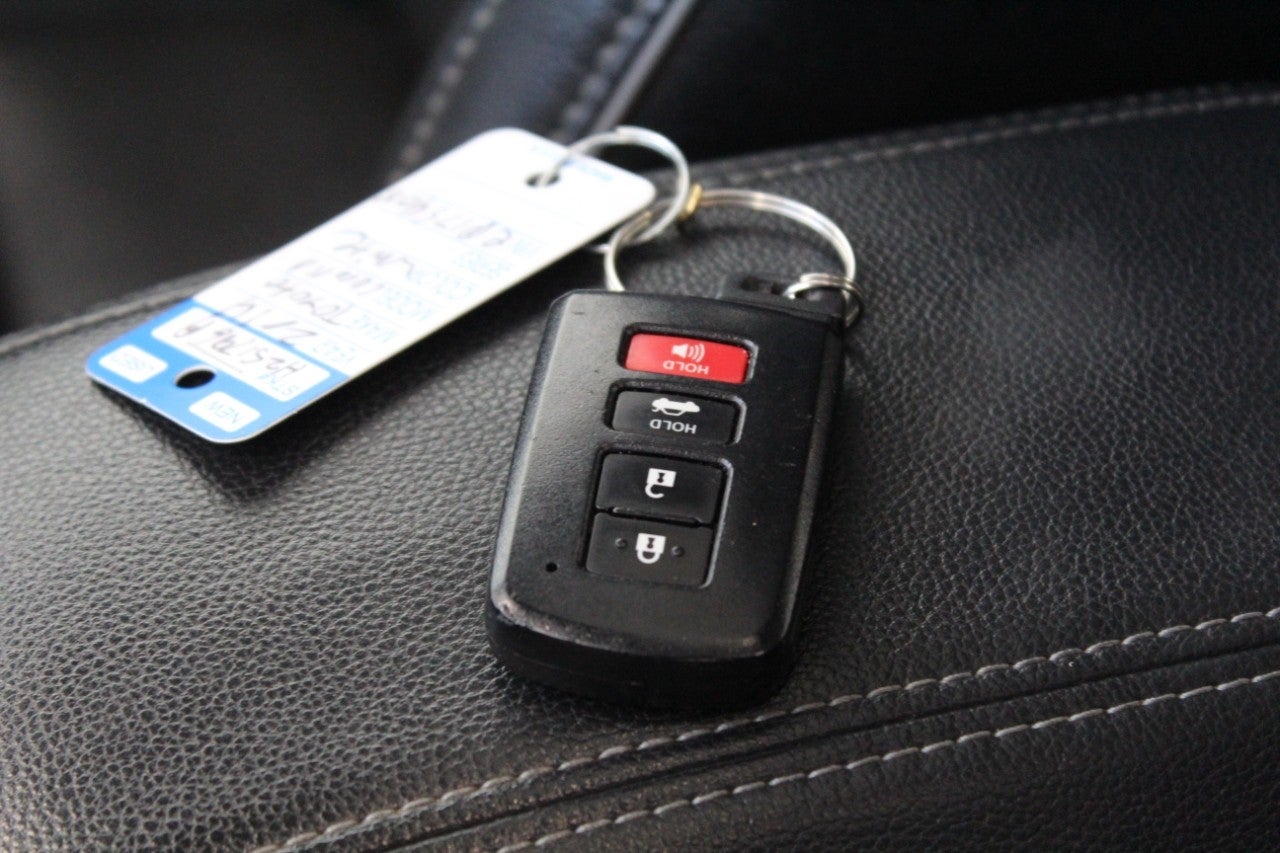 2014 Toyota Corolla 4dr Sdn Auto L