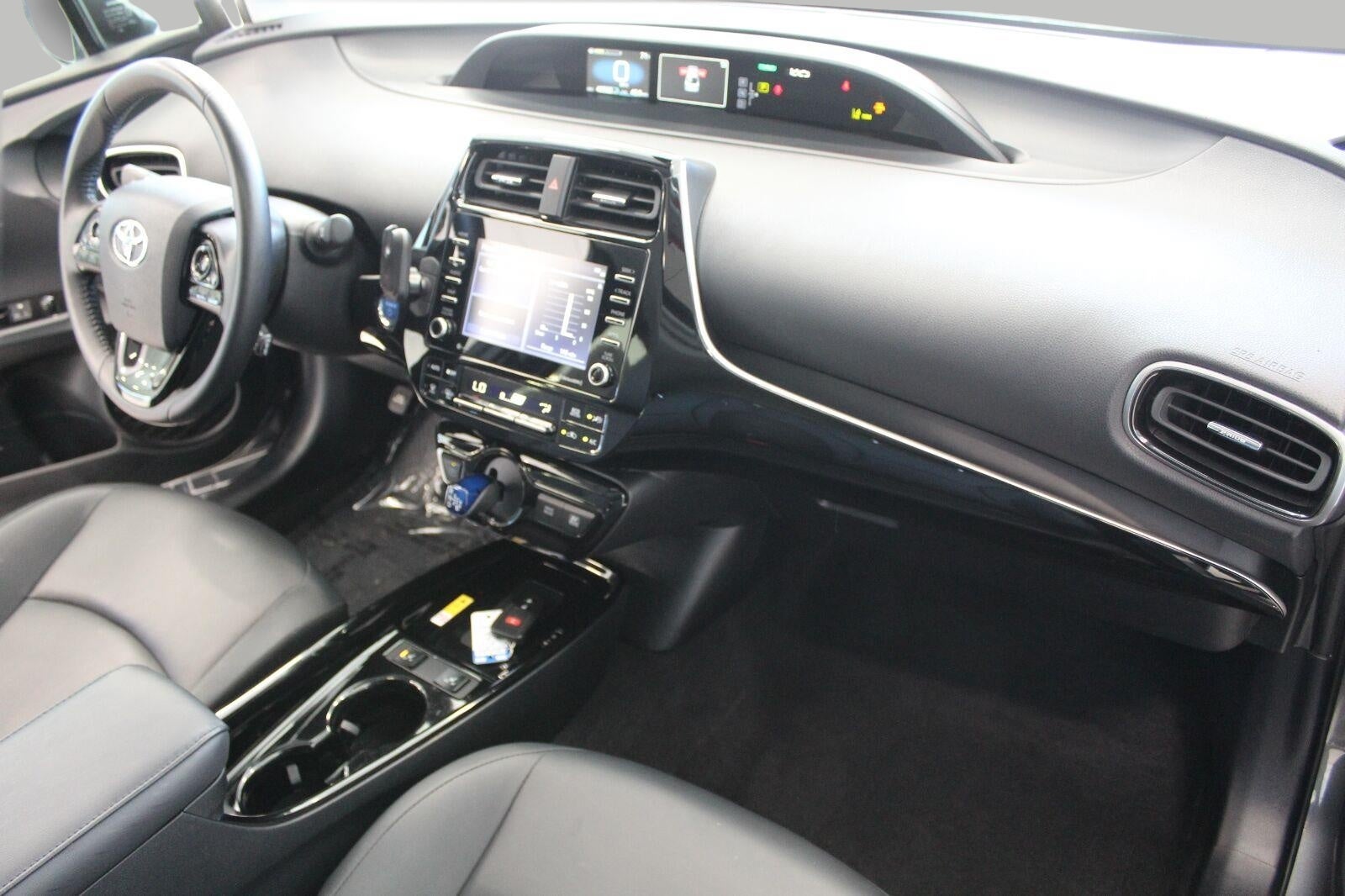 2021 Toyota Prius XLE