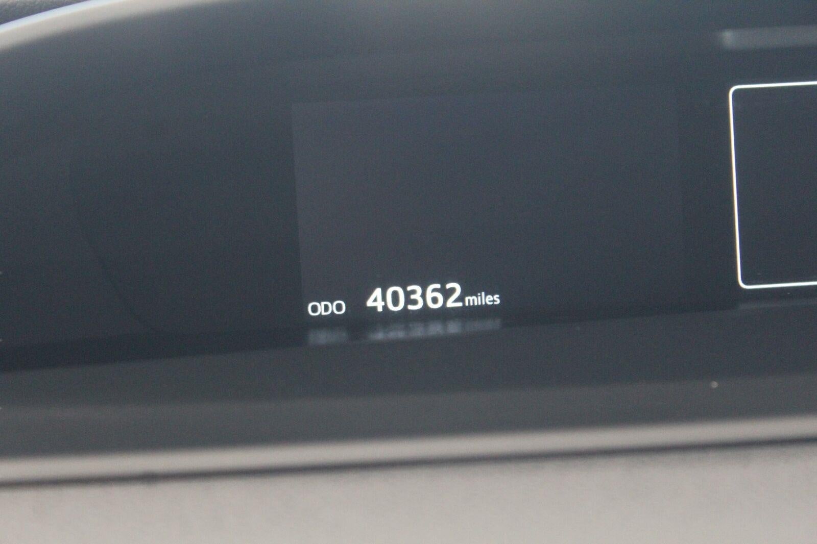 2021 Toyota Prius XLE