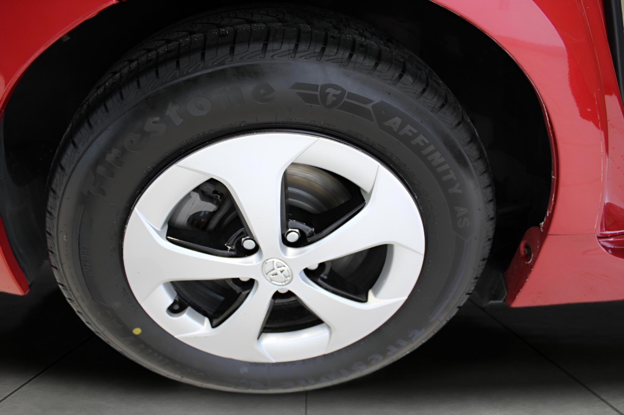 2014 Toyota Prius 5dr HB Four