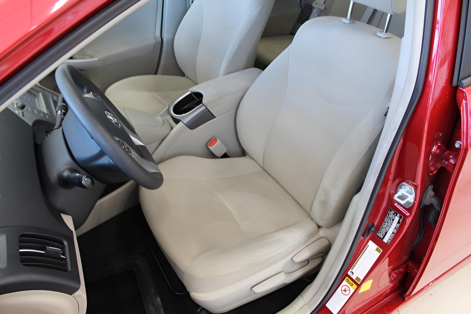 2014 Toyota Prius 5dr HB Four