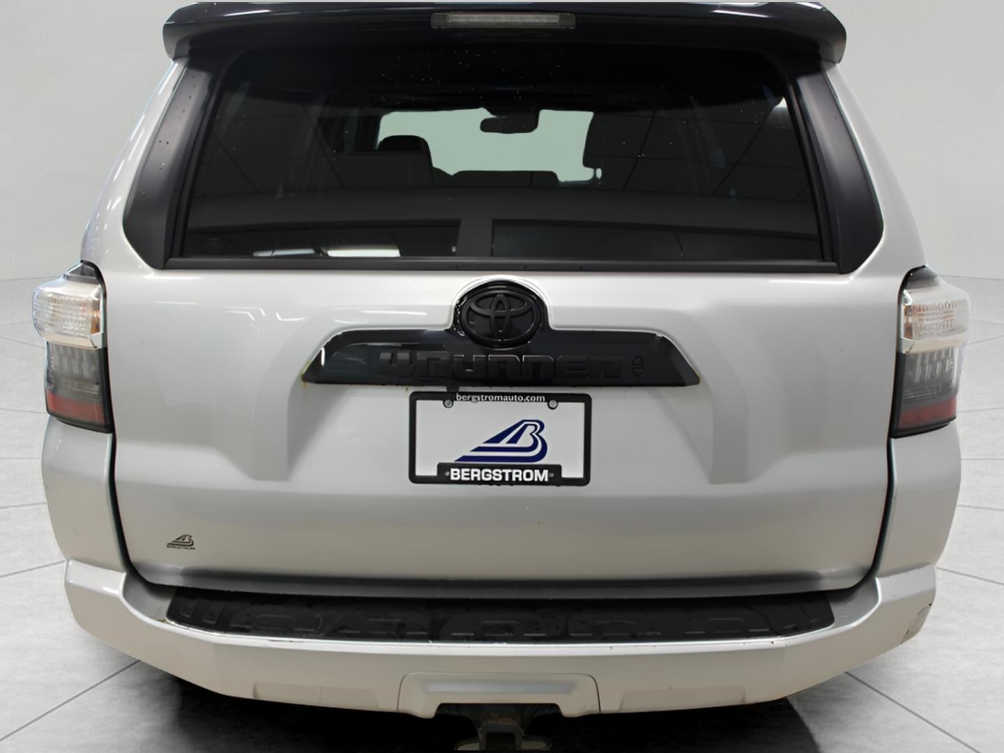 2021 Toyota 4Runner Venture 4WD