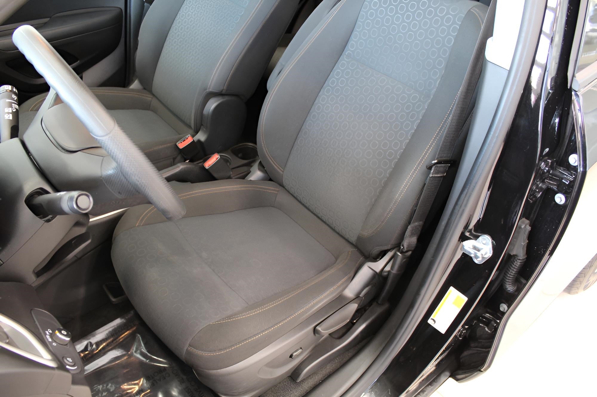 2020 Chevrolet Trax FWD 4dr LS