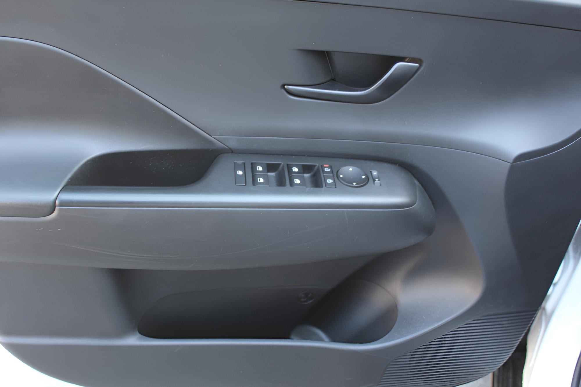 2024 Hyundai KONA SE AWD