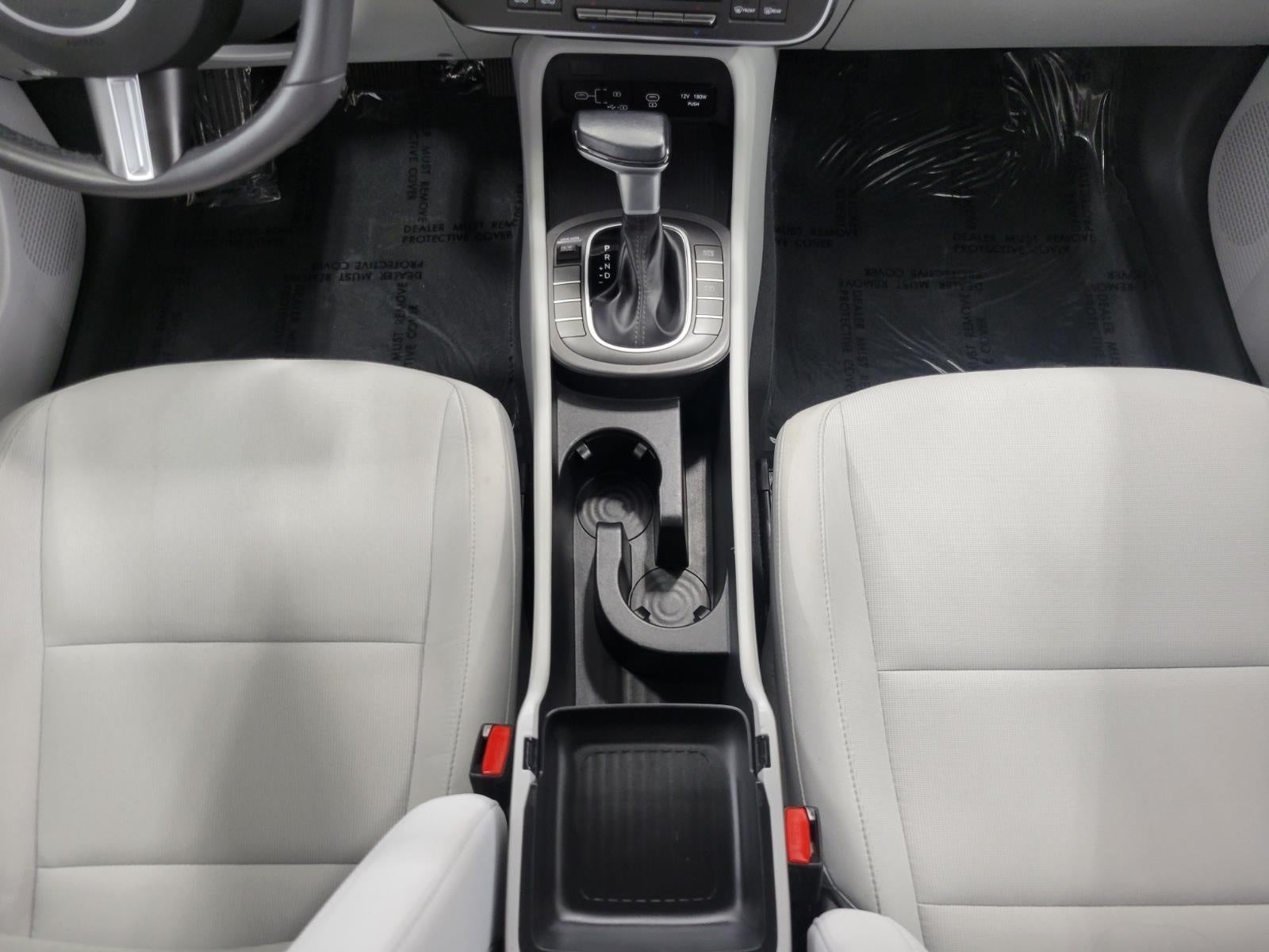 2025 Hyundai KONA SEL FWD