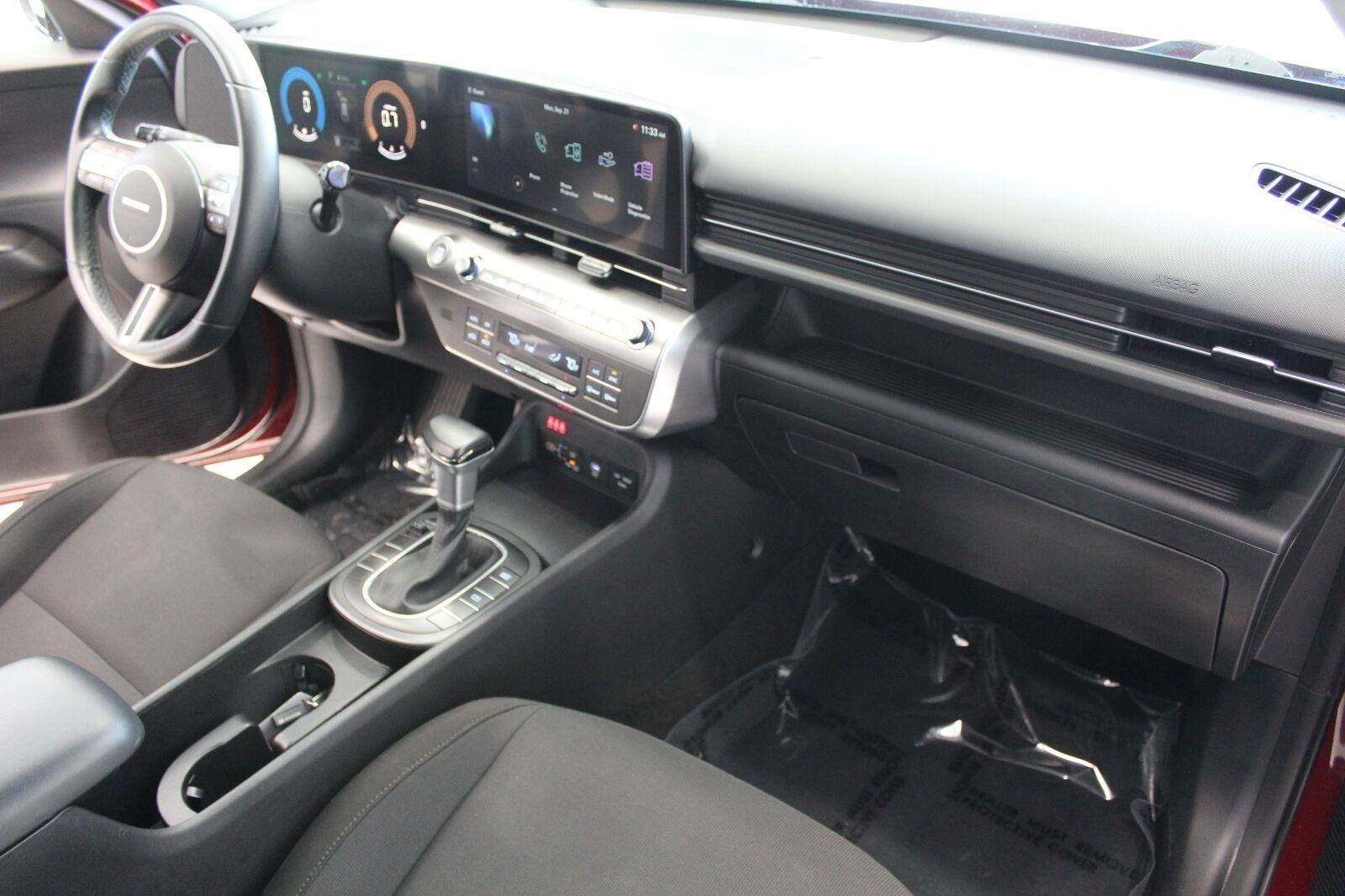 2025 Hyundai KONA SEL FWD
