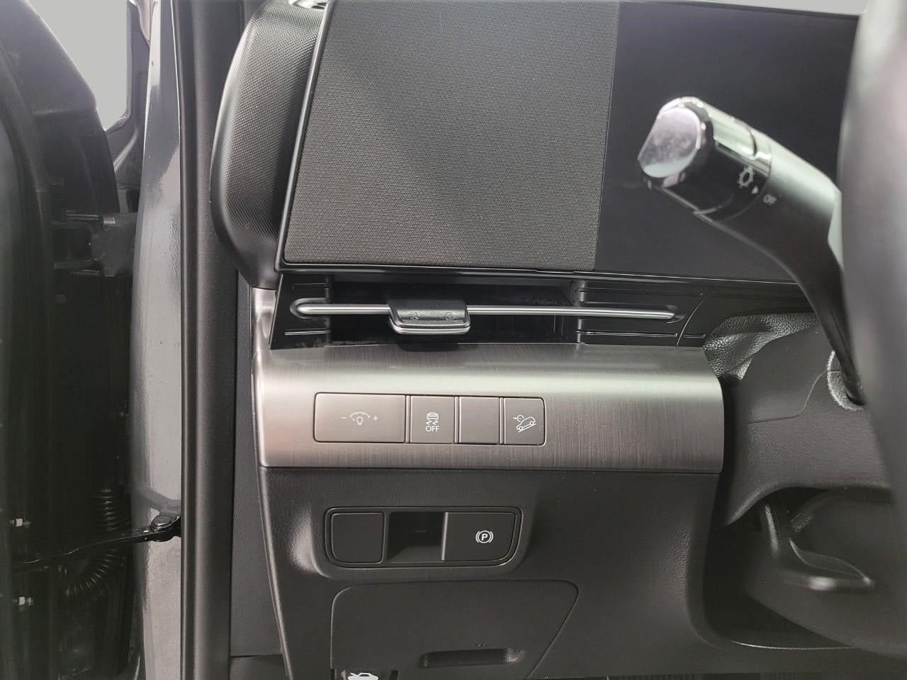 2025 Hyundai KONA SEL FWD