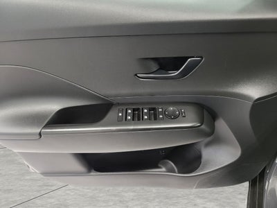 2025 Hyundai KONA SEL FWD