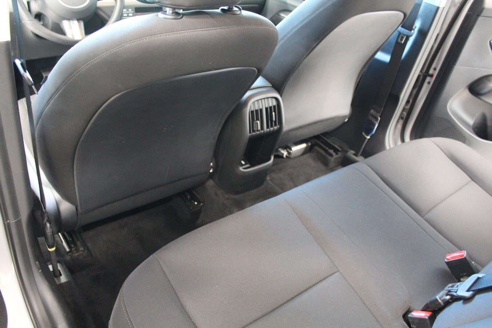 2025 Hyundai KONA SEL FWD