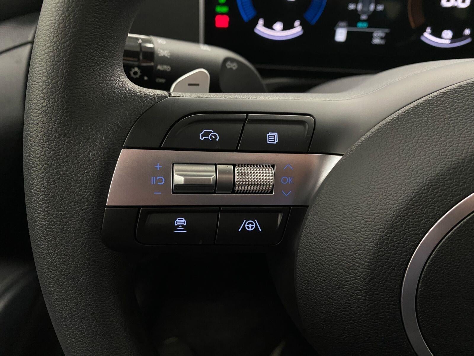 2026 Hyundai TUCSON HYBRID Blue SE