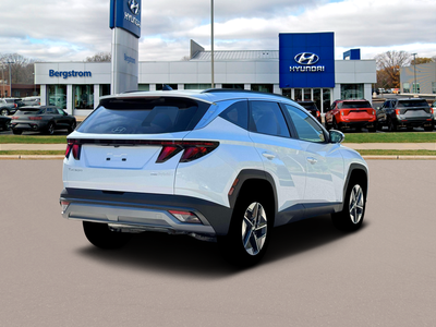 2026 Hyundai TUCSON HYBRID SEL AWD