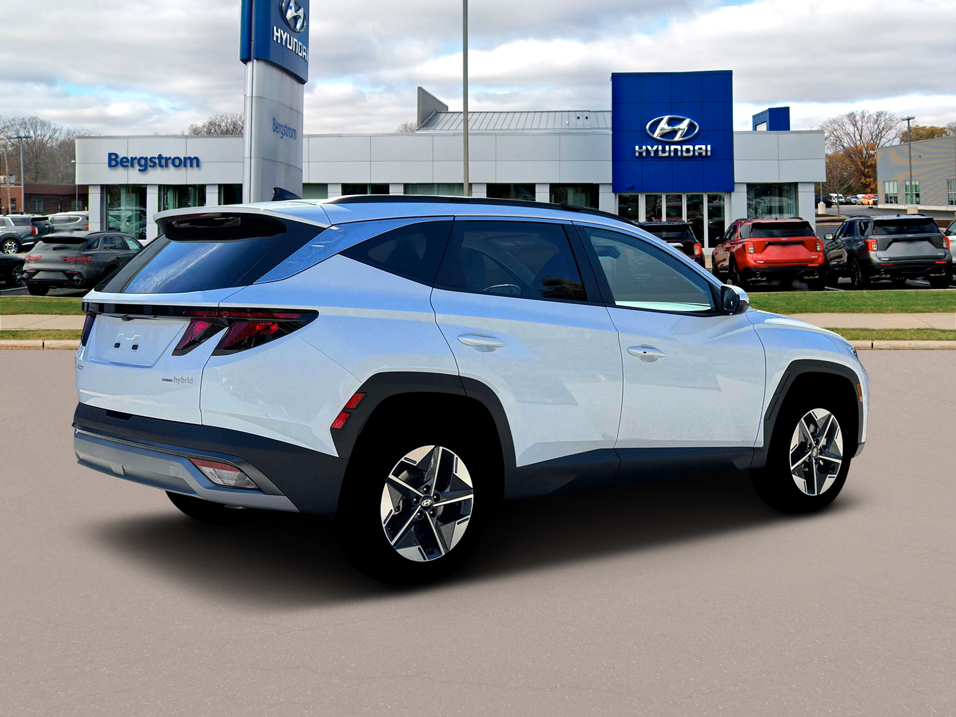 2026 Hyundai TUCSON HYBRID SEL AWD