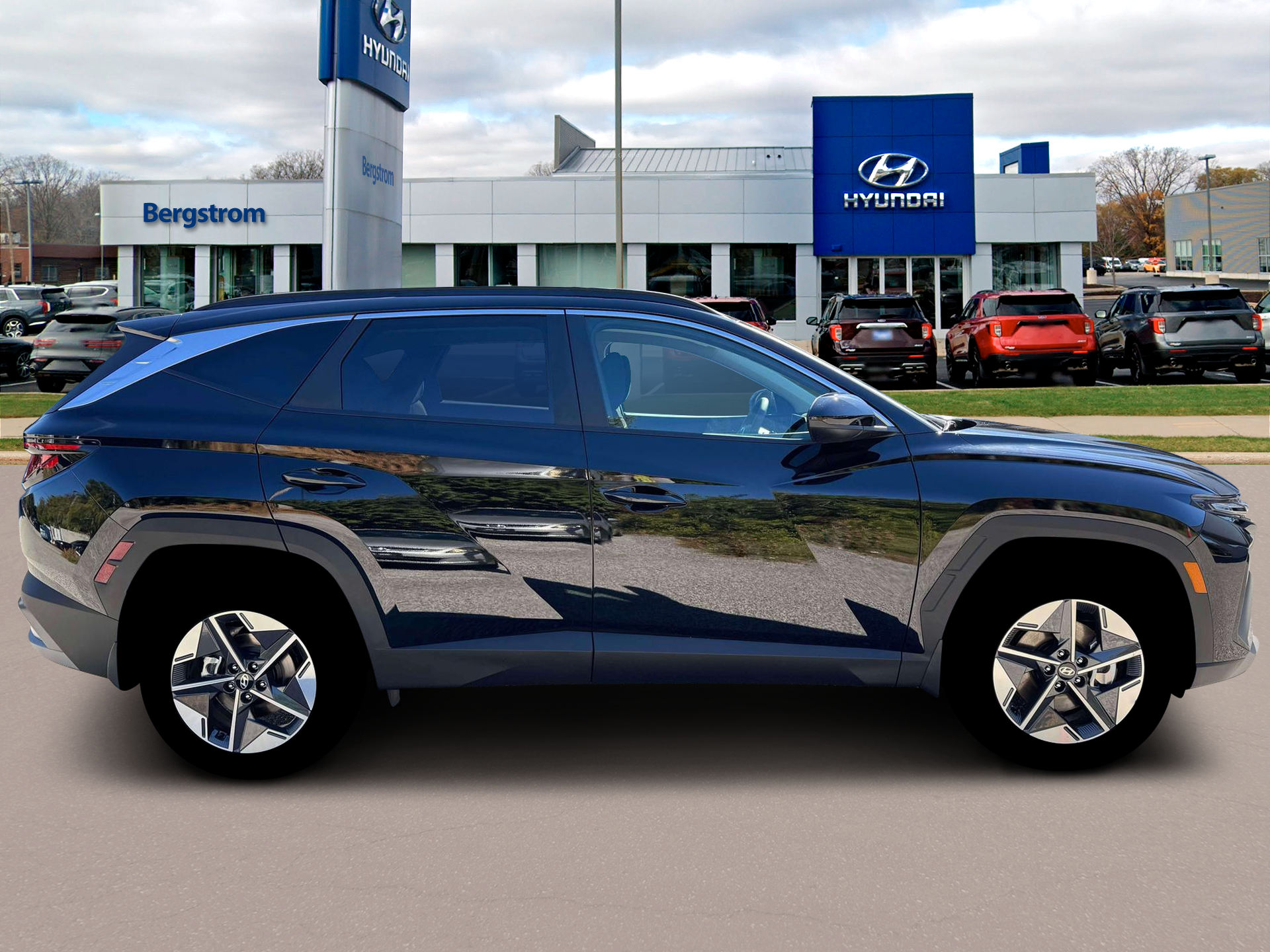 2026 Hyundai TUCSON HYBRID SEL AWD